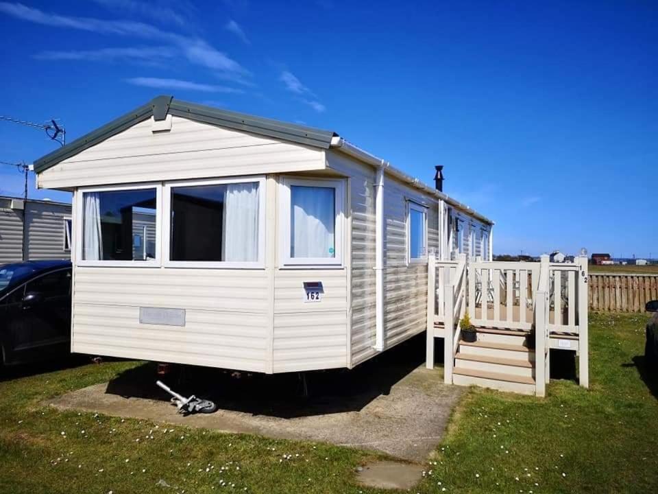 162 Northfield, Skipsea Sands * Barmston